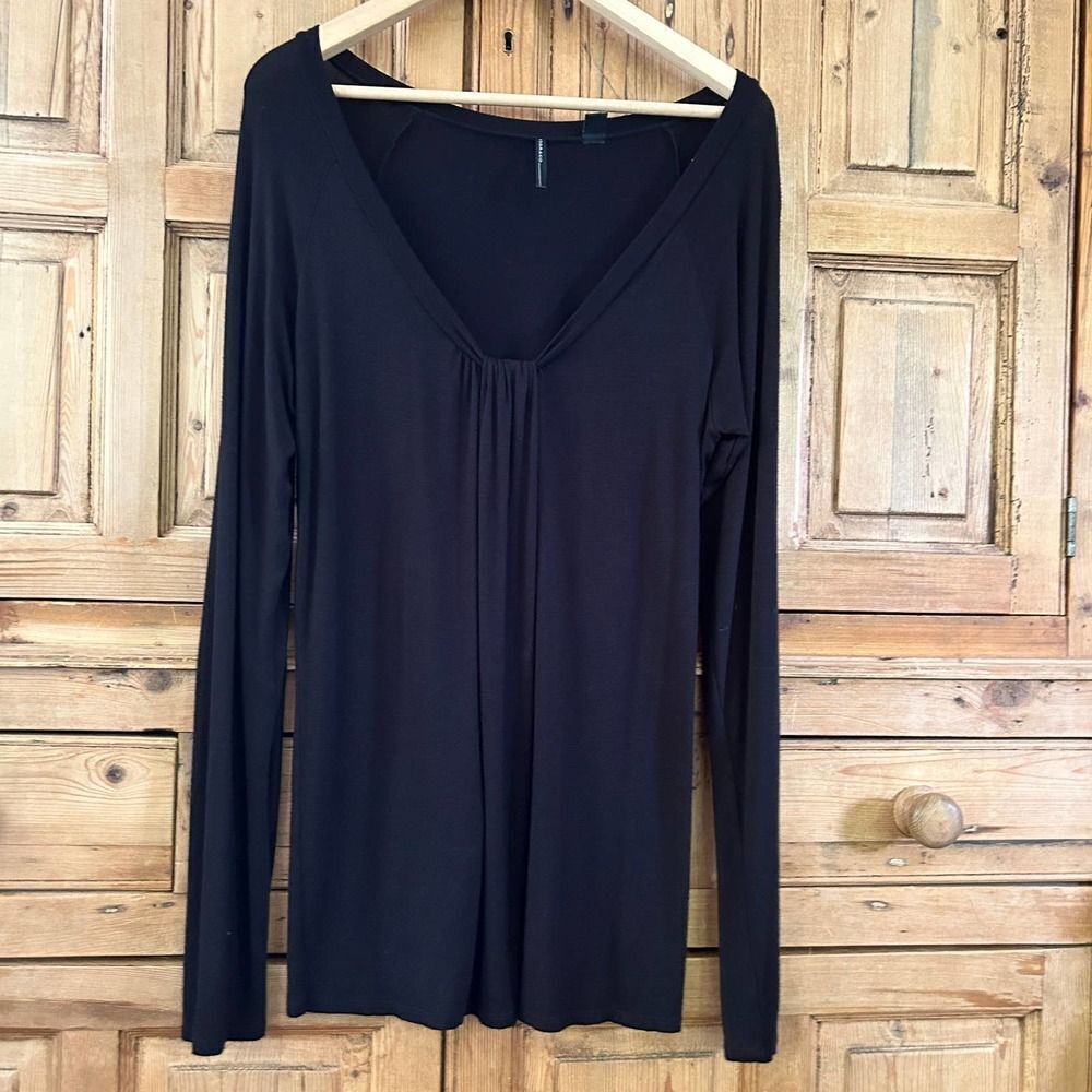 Women's Isda & Co Medium Black Drape Neck Blouse‎ Long Sleeve Sweater